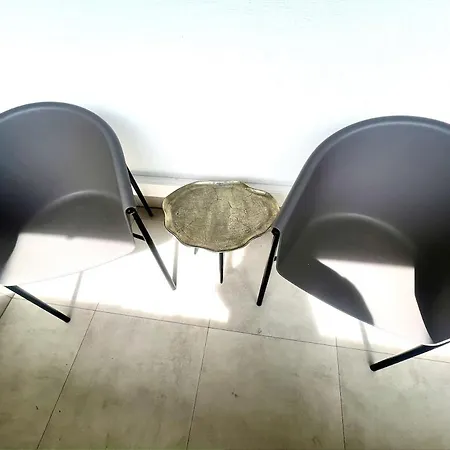 Schaefer, - Exklusive 2-zimmer-wohnung Zum Wohlfuehlen 78 Qm