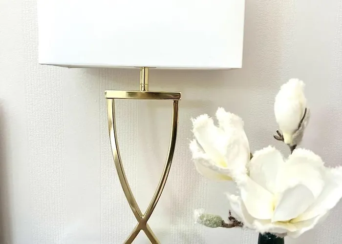 Schäfer, - Exklusive 2-zimmer-wohnung Zum Wohlfühlen 78 Qm